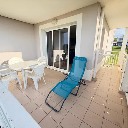 Front De 2 Piscine Chauffees La Pironniere De L'estrand Feriehus