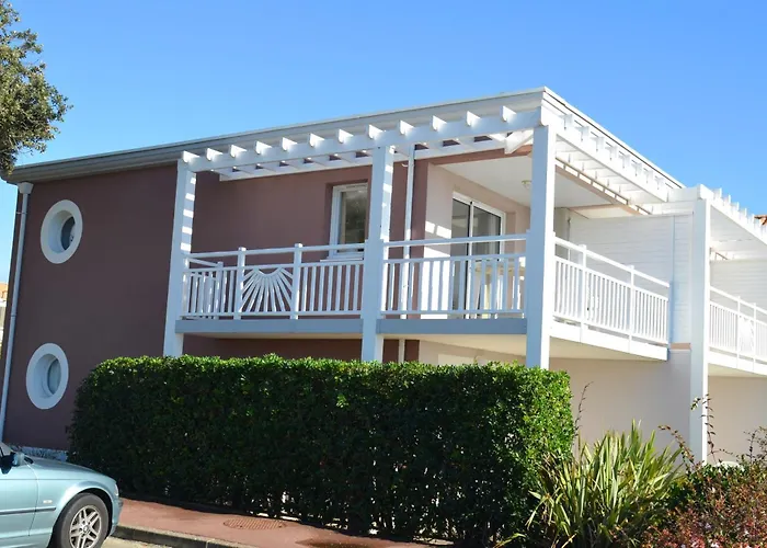 Appartements Residence De L'Estran Шато-д'Олон