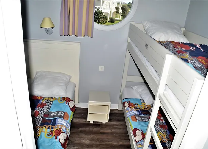 Appartements Residence De L'Estran * Шато-д'Олон