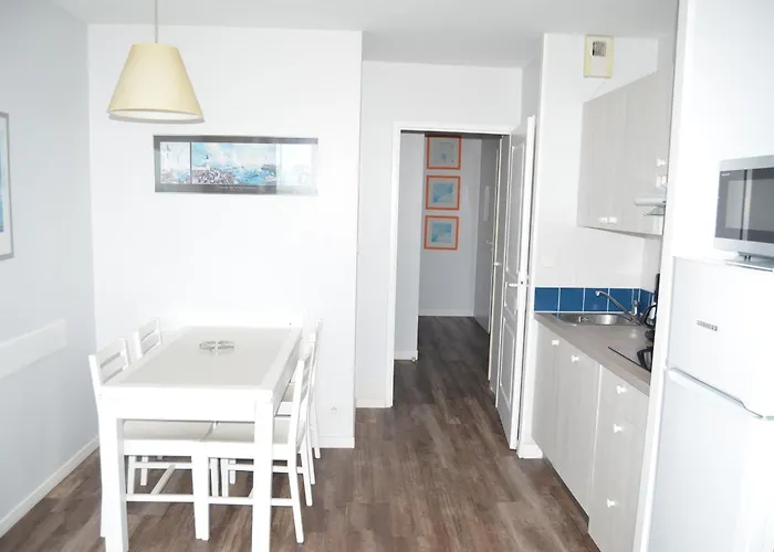 Appartements Residence De L'Estran * Шато-д'Олон