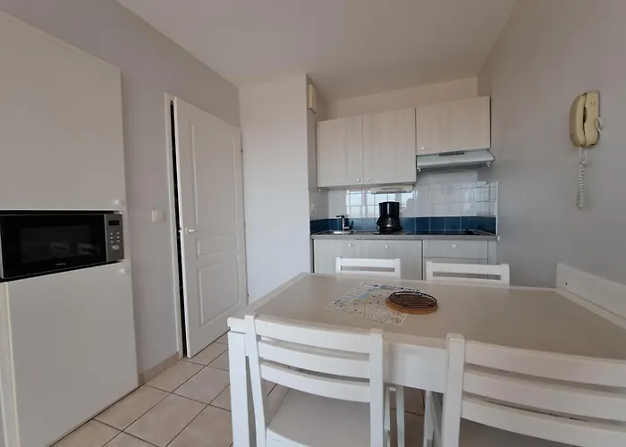 Appartements Residence De L'Estran Дом отдыха Шато-д'Олон