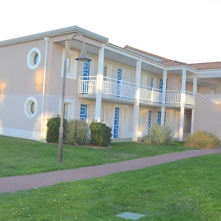 Front De Sables D'olonne Holiday home *