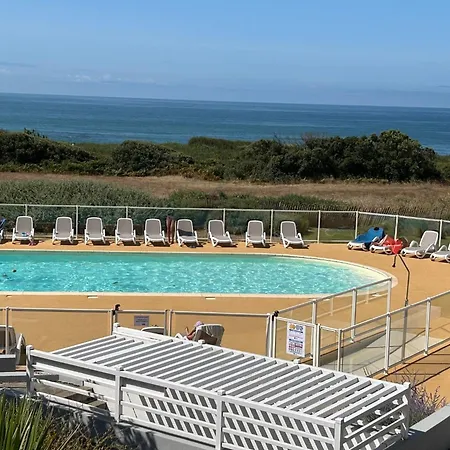بيت للعطل Front De 2 Piscine Chauffees La Pironniere De L'estrand لي سابلِ دولونْ