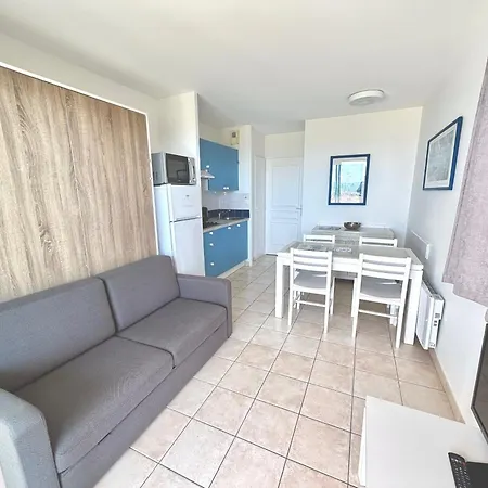Front De 2 Piscine Chauffees La Pironniere De L'estrand Semesterbostad *